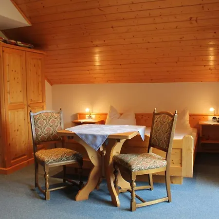 Das Schwarzwaldhotel 2*