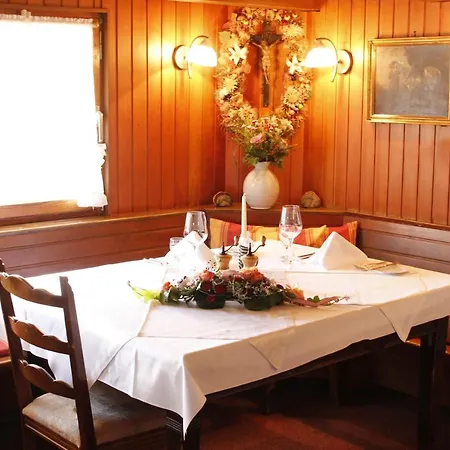 Das Schwarzwaldhotel 2*